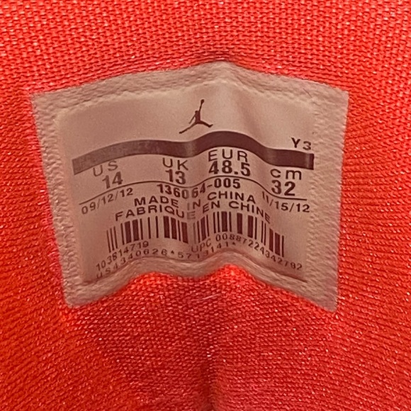 *Rare* Jordan 3 Retro Crimson - Picture 4 of 14